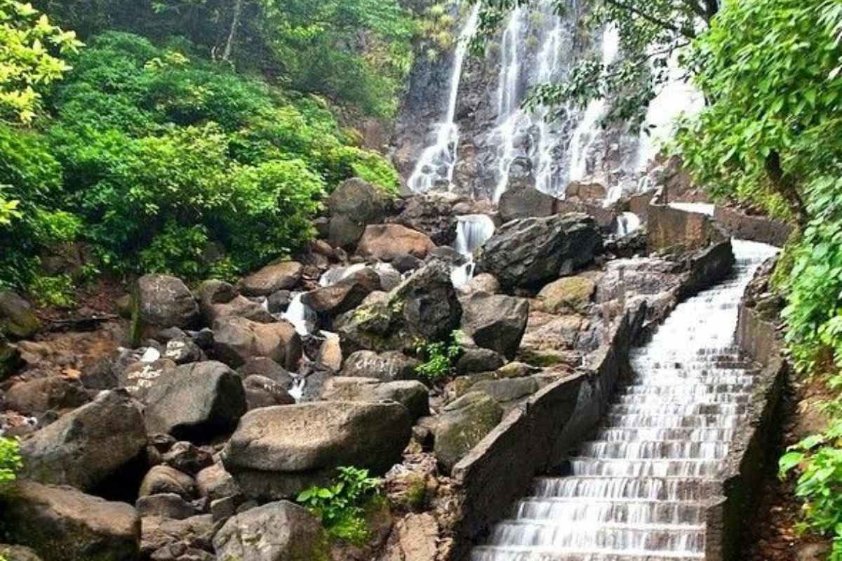 Amboli Water falls Ticket : अंबोली घाटातील वर्षा पर्यटनासाठी मोजावे लागणार शुल्क
