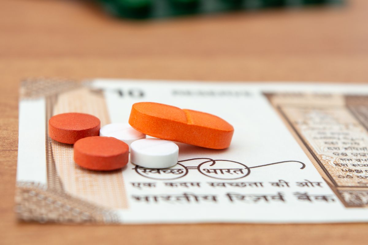 pm jan aushadhi centers generic medicine price 50 to 90 percent lower than branded medicine