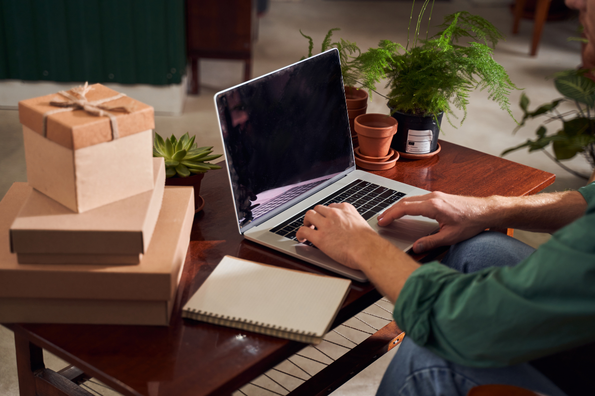 Diwali gift for employees 2022