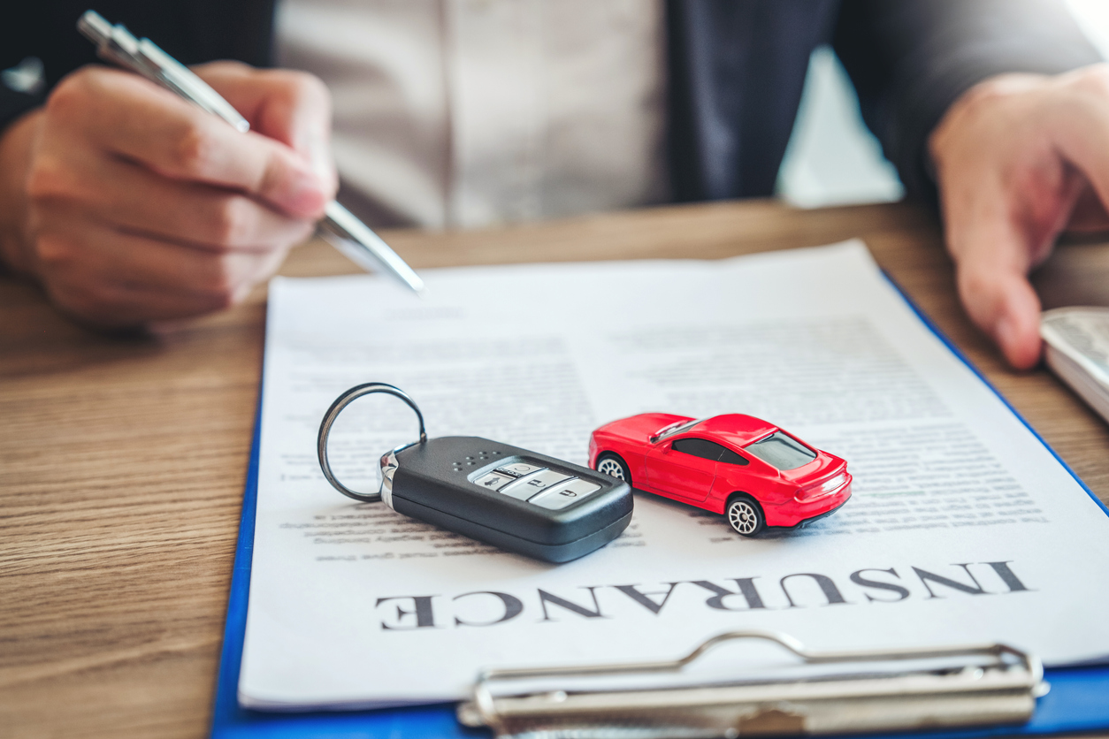 सेकंडहँड वाहनाचा विमा (Car Insurance) का आवश्यक? Second Hand Car Insurance