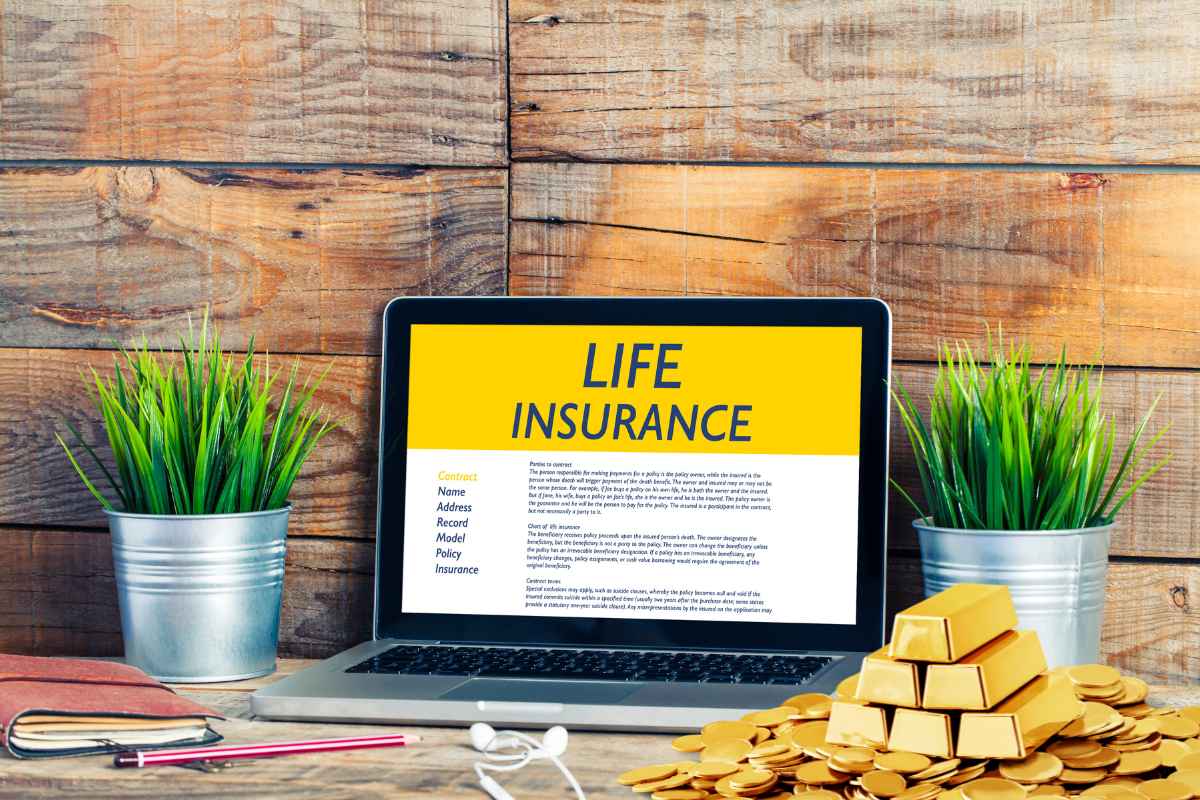 Life Insurance Vs Gold Investment: लाईफ इन्शुरन्स की सोन्यामध्ये गुंतवणूक! काय निवडाल?