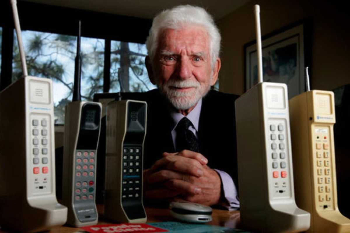 World First Mobile phone