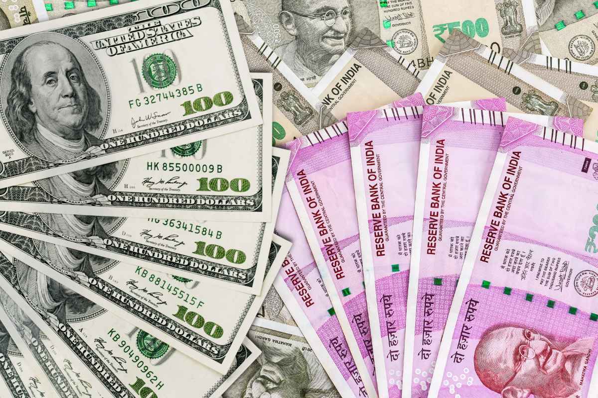 Rupee Slumps against Dollar