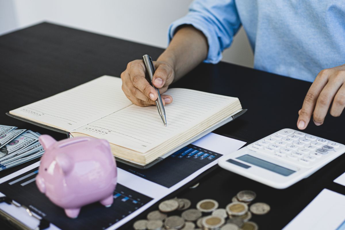 Saving Account, Saving Account Interest Rate, Bank