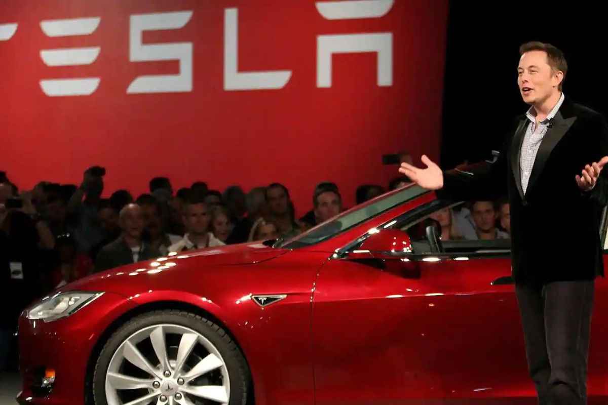 Tesla Layoff