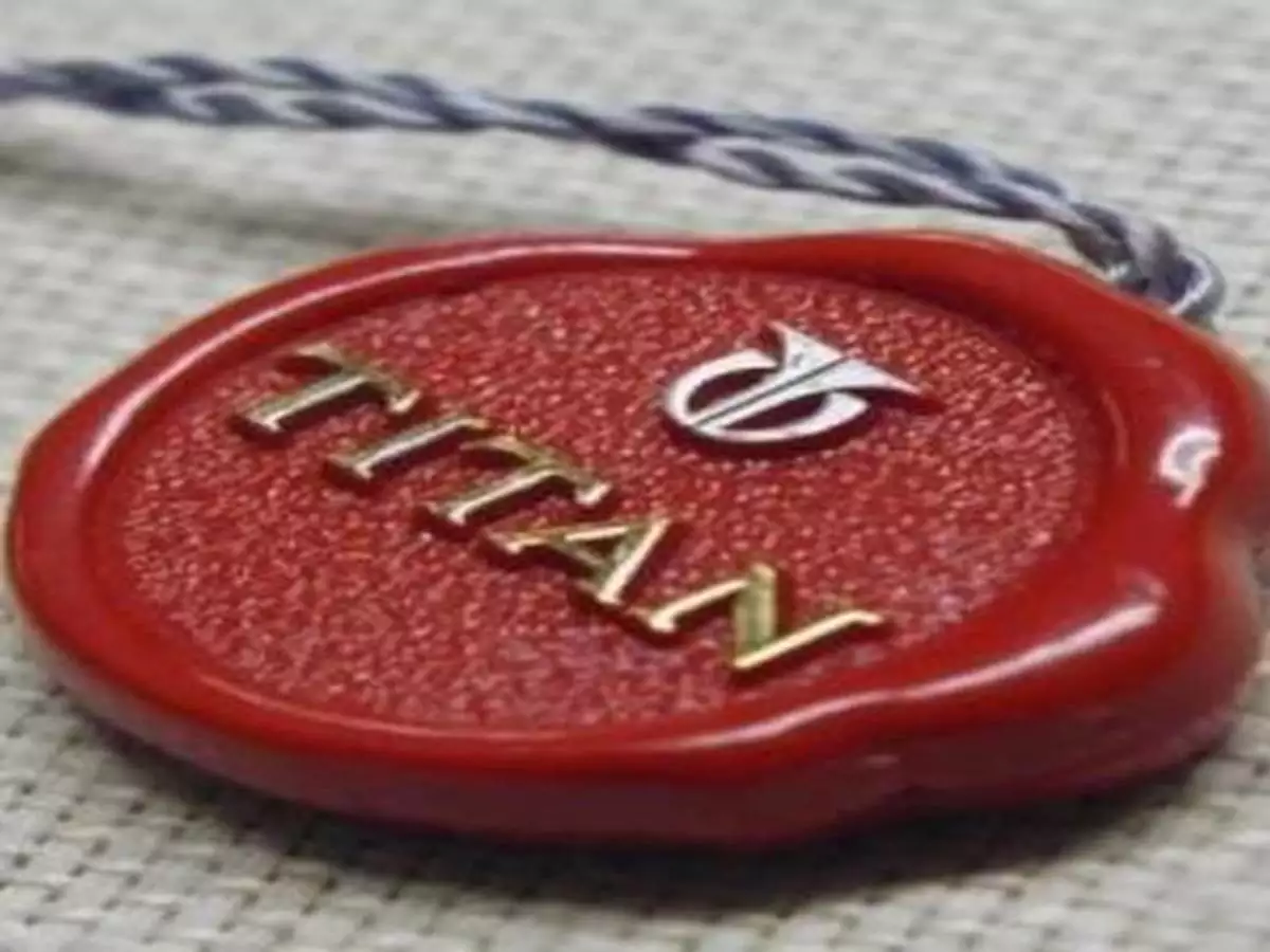 rakesh jhunjhunvala stocks titan shares