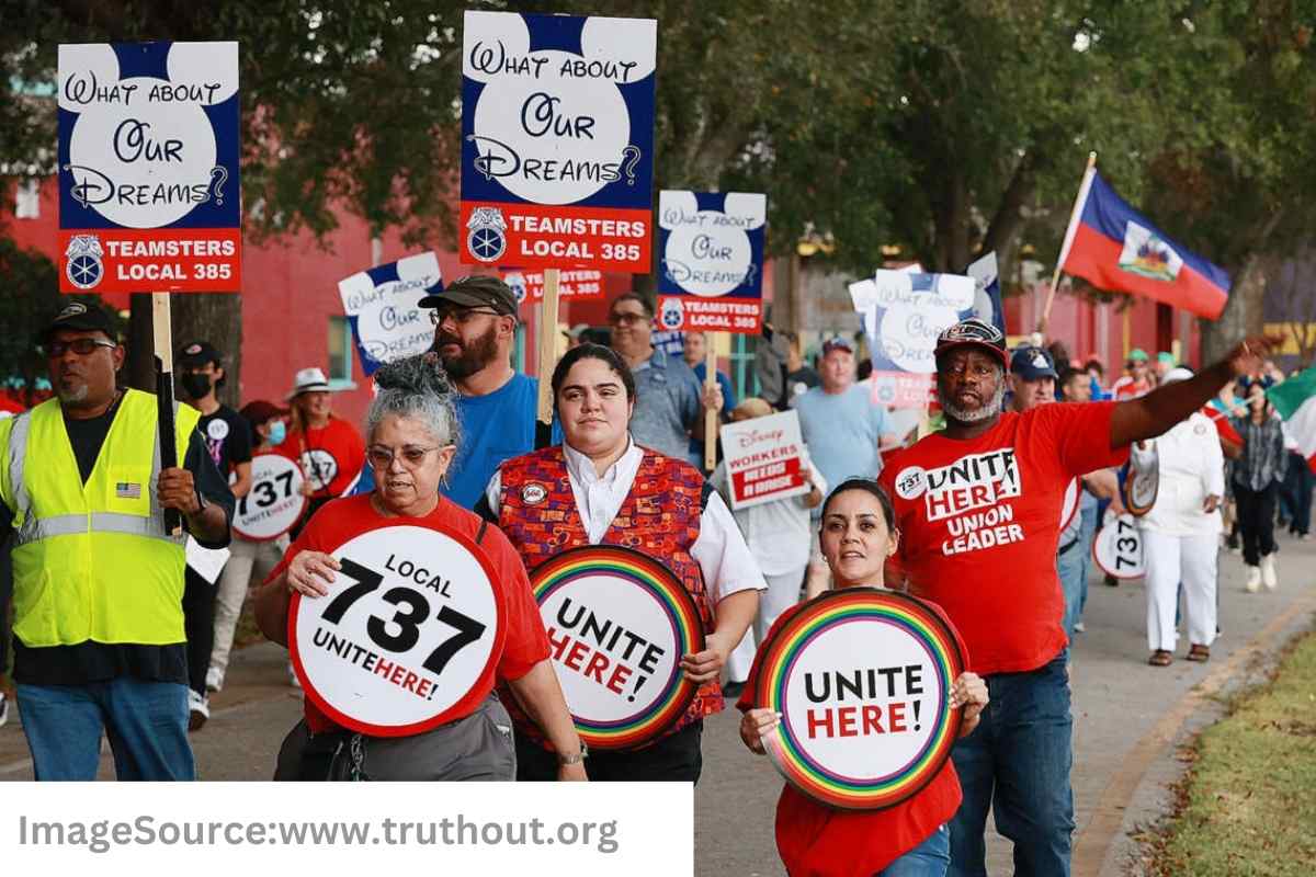 Mass Layoffs : डिस्नेच्या कर्मचाऱ्यांना भरली धडकी, कॉस्ट कटिंगची पहिली फेरी जाहीर