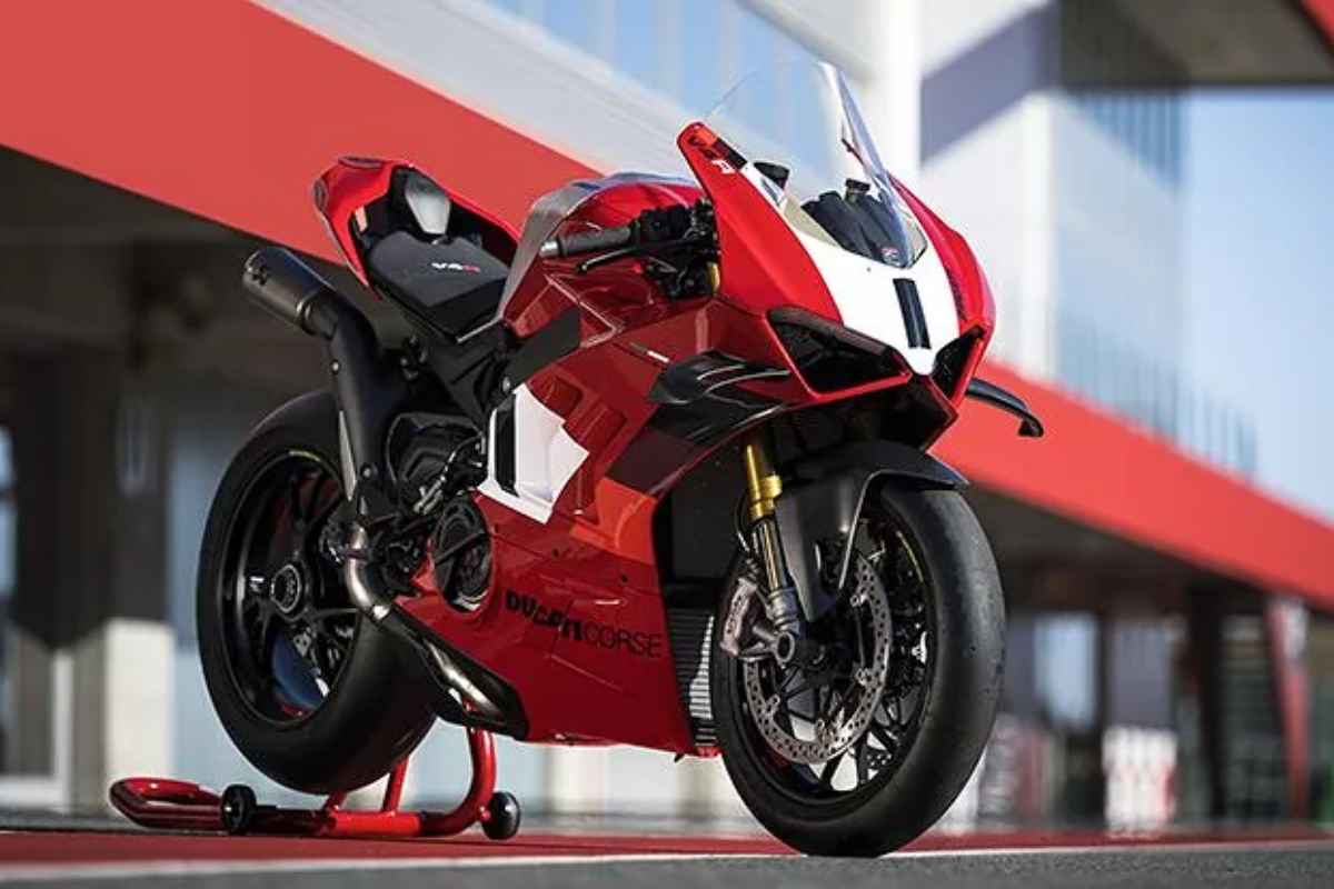Ducati Panigale V4 R