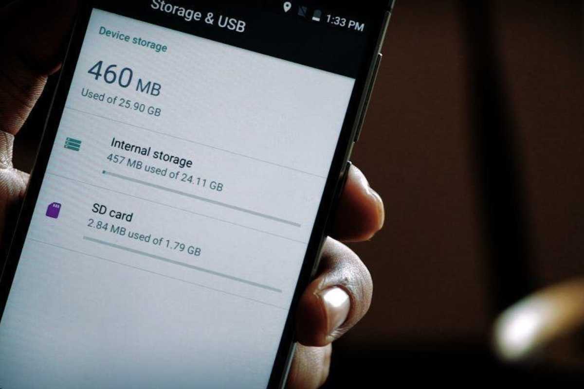 How to Empty Internal Storage of Mobile