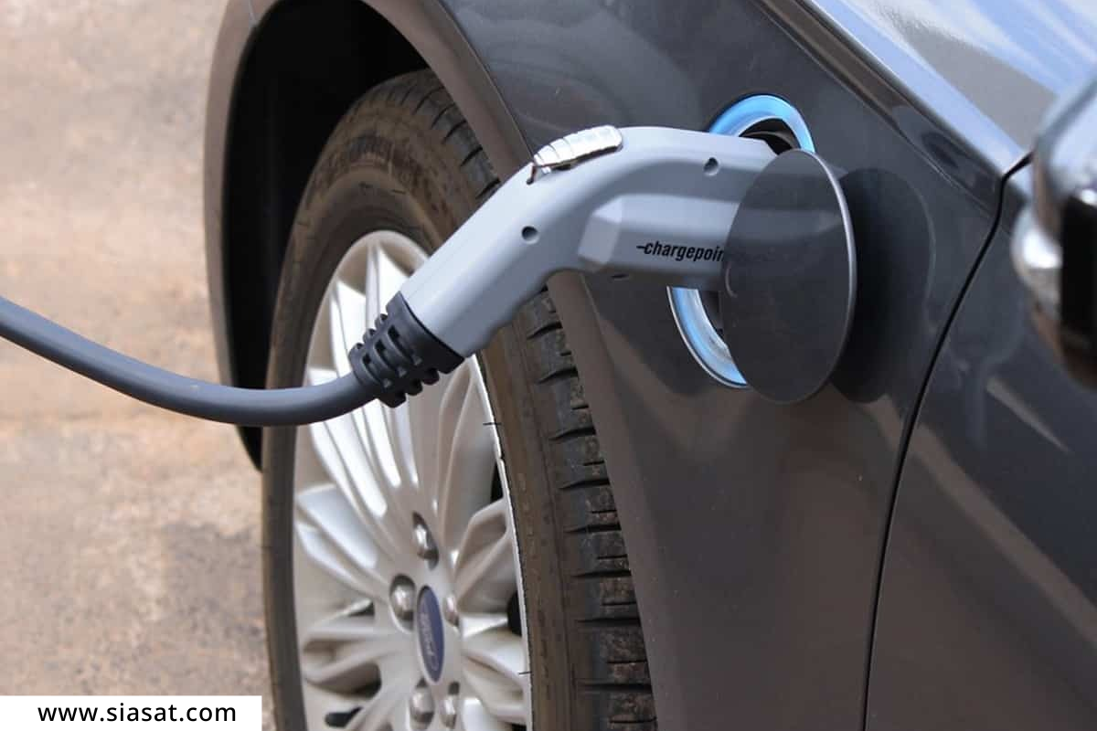 EV Charging Station : देशात इलेक्ट्रिक वाहनांच्या चार्जिंग स्टेशनमध्ये वेगाने वाढ; महाराष्ट्र आघाडीवर