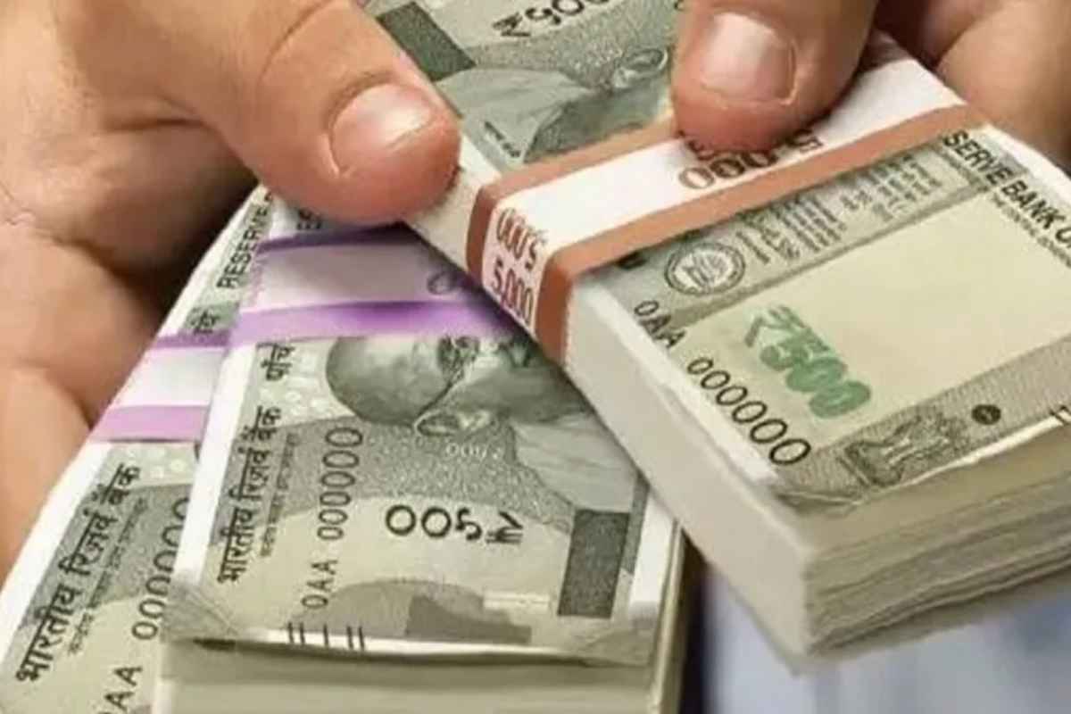High value transaction: उच्च मूल्याच्या 'या' 5 रोख व्यवहारांची काळजी घ्या, अन्यथा येईल आयकर नोटीस..!