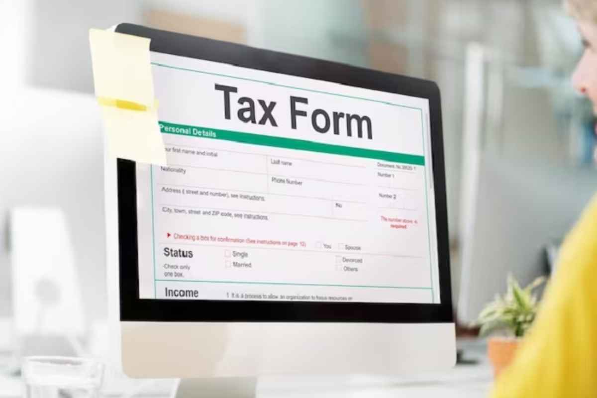 Income Tax: तुम्ही चुकीचा आयटीआर फॉर्म तर भरत नाही ना? आयकर विभागानं काय सांगितलं?