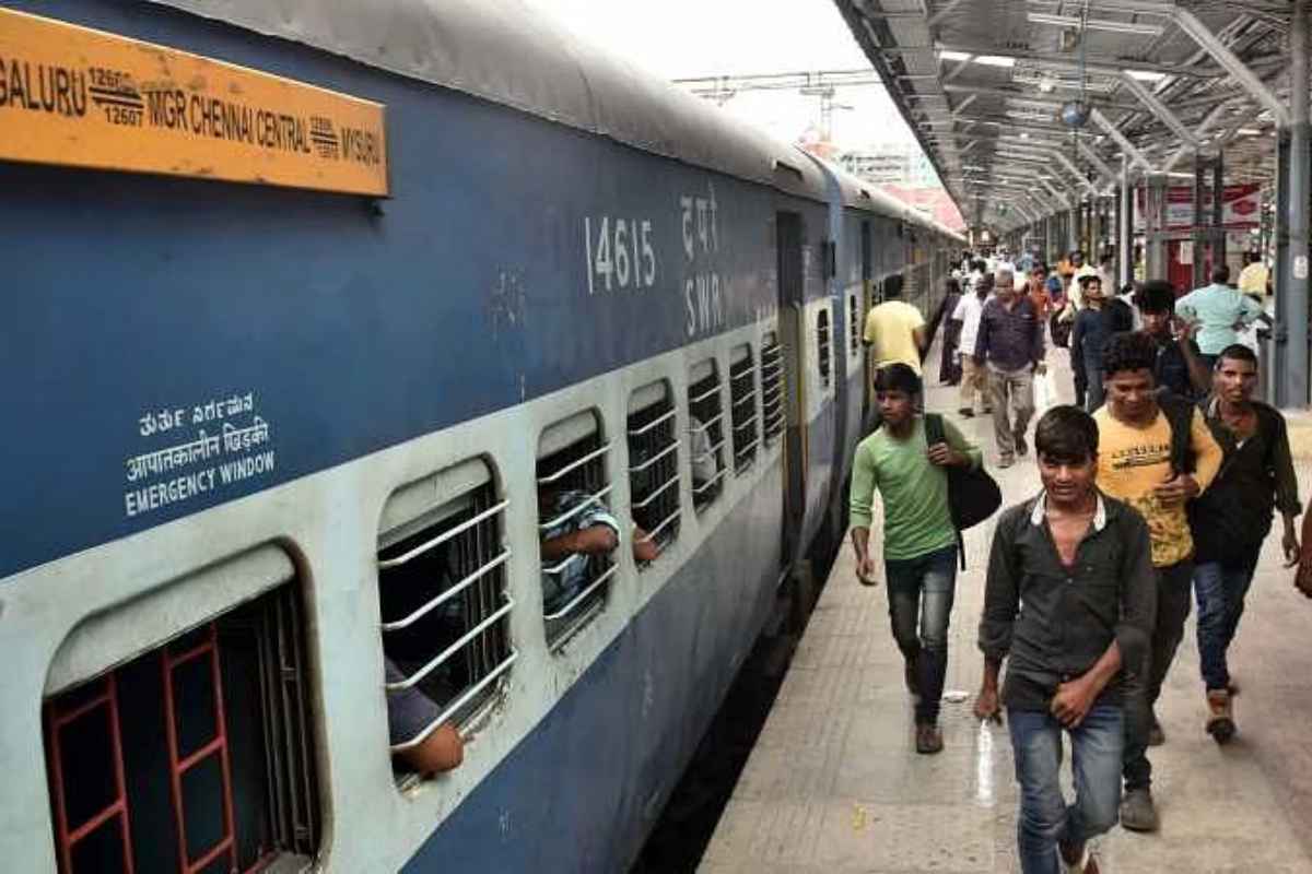 Indian railways: जनरल डब्यातून प्रवास करणाऱ्यांसाठी रेल्वेची खूशखबर, काय आहे 'खास' घोषणा?