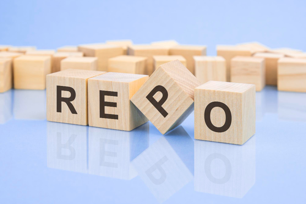 रेपो दराचा अर्थव्यवस्था आणि सर्वसामान्यांवर कसा परिणाम होतो?