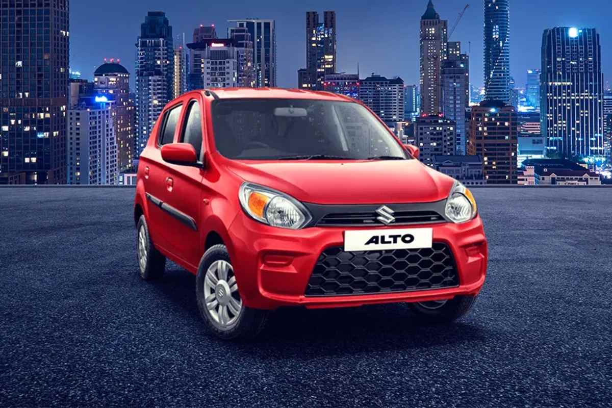 Maruti Alto 800: मध्यमवर्गीयांसाठी मारुतीनं नव्या लुकमध्ये सादर केली अल्टो 800, फीचर्सही जबरदस्त