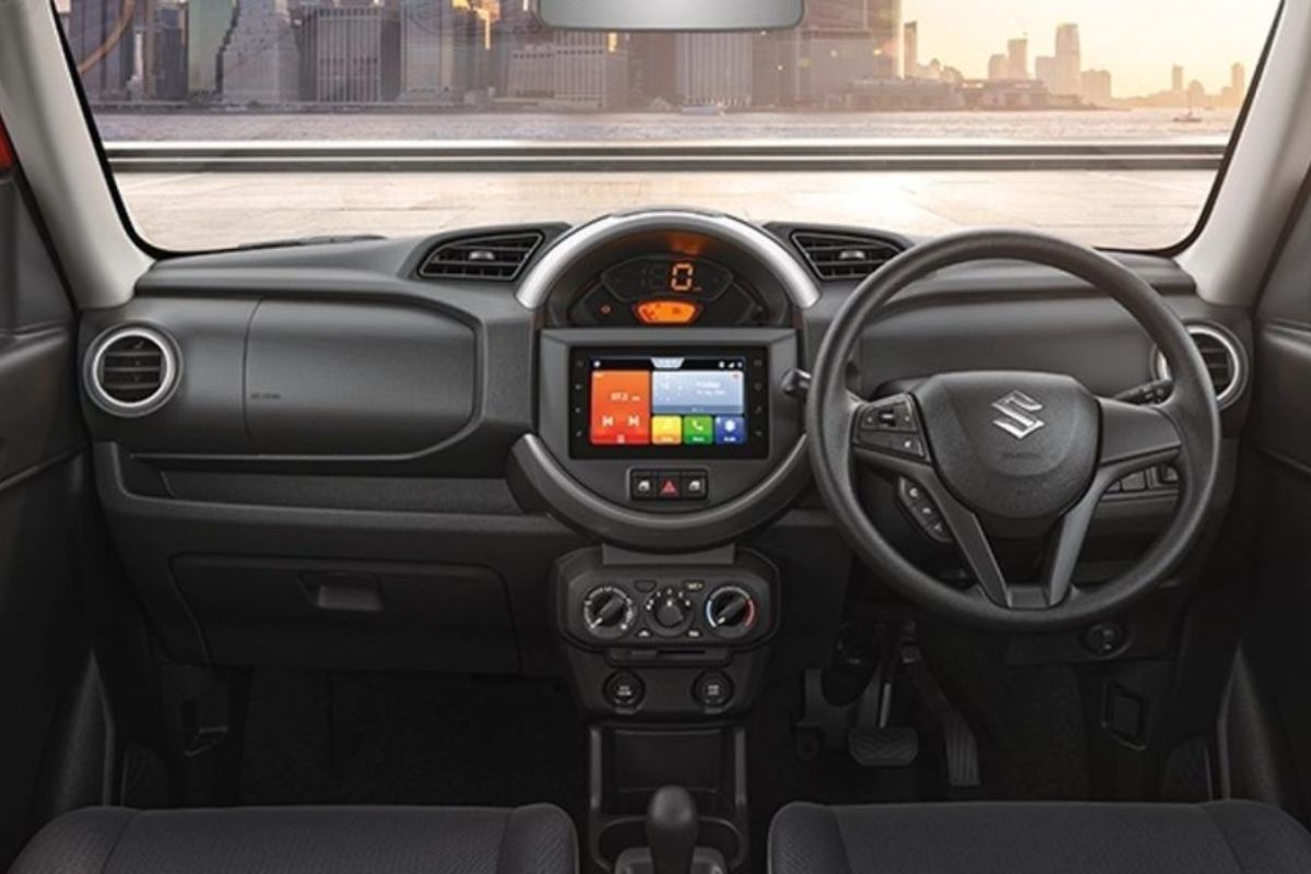 Maruti Suzuki: तुमच्याकडे आहेत का मारुती सुझुकीच्या 'या' कार? तांत्रिक बिघाडाचा 87 हजारांहून जास्त ग्राहकांना फटका!