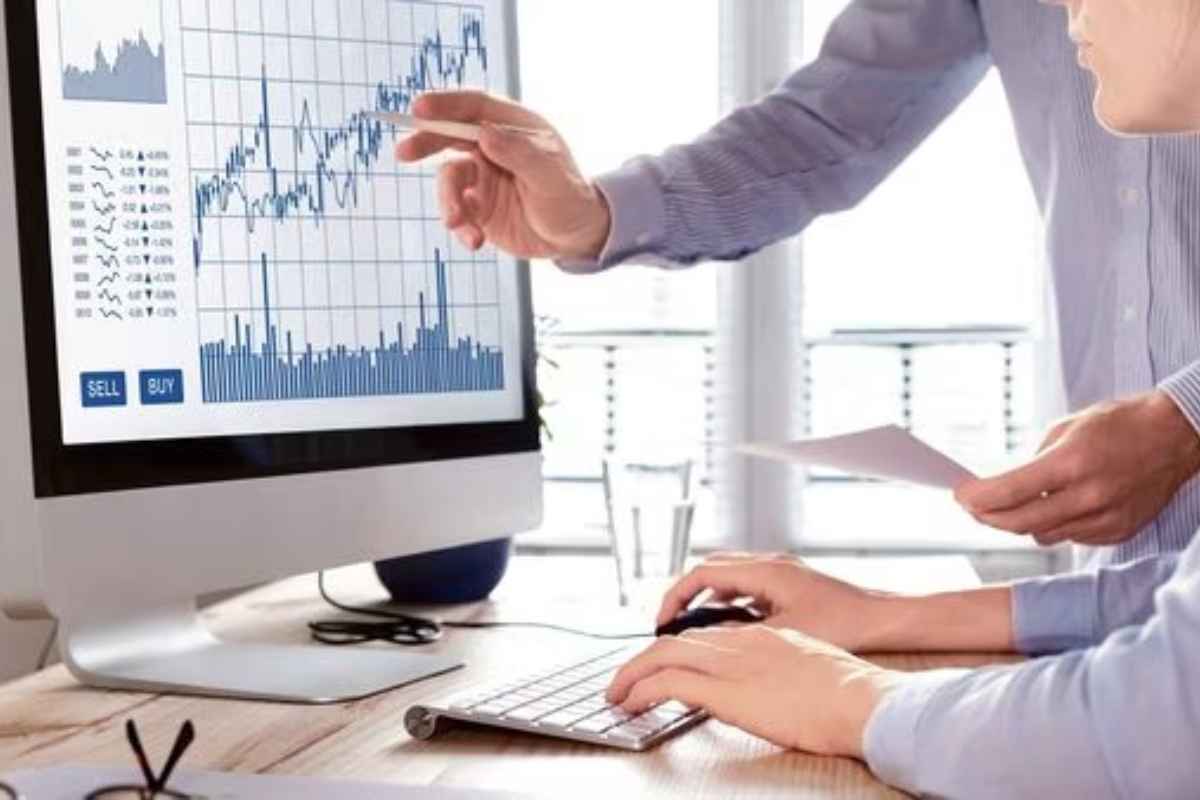 Multibagger Stocks : गुंतवणूकदारांना श्रीमंत करणारा शेअर, 2 वर्षात 400 टक्क्यांचा बंपर परतावा...