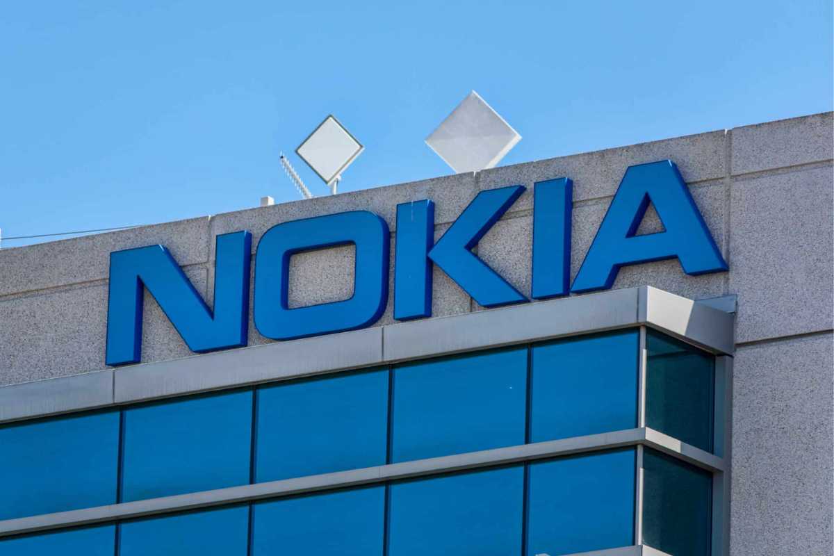 how nokia declined