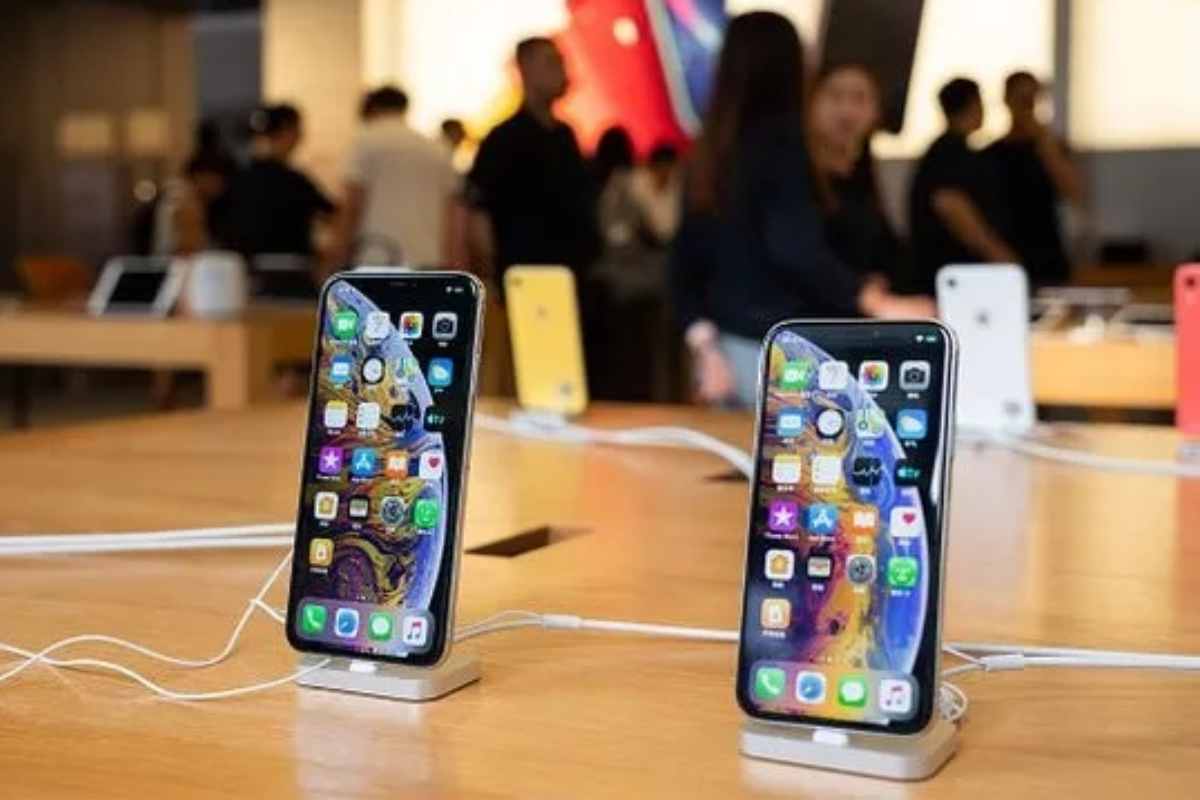 Smartphone sale in india