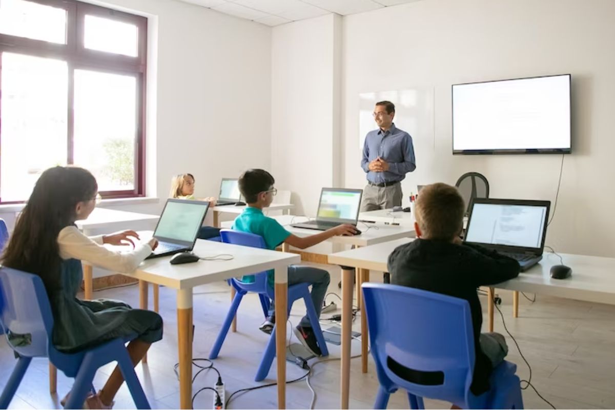 Maharashtra's cluster schools