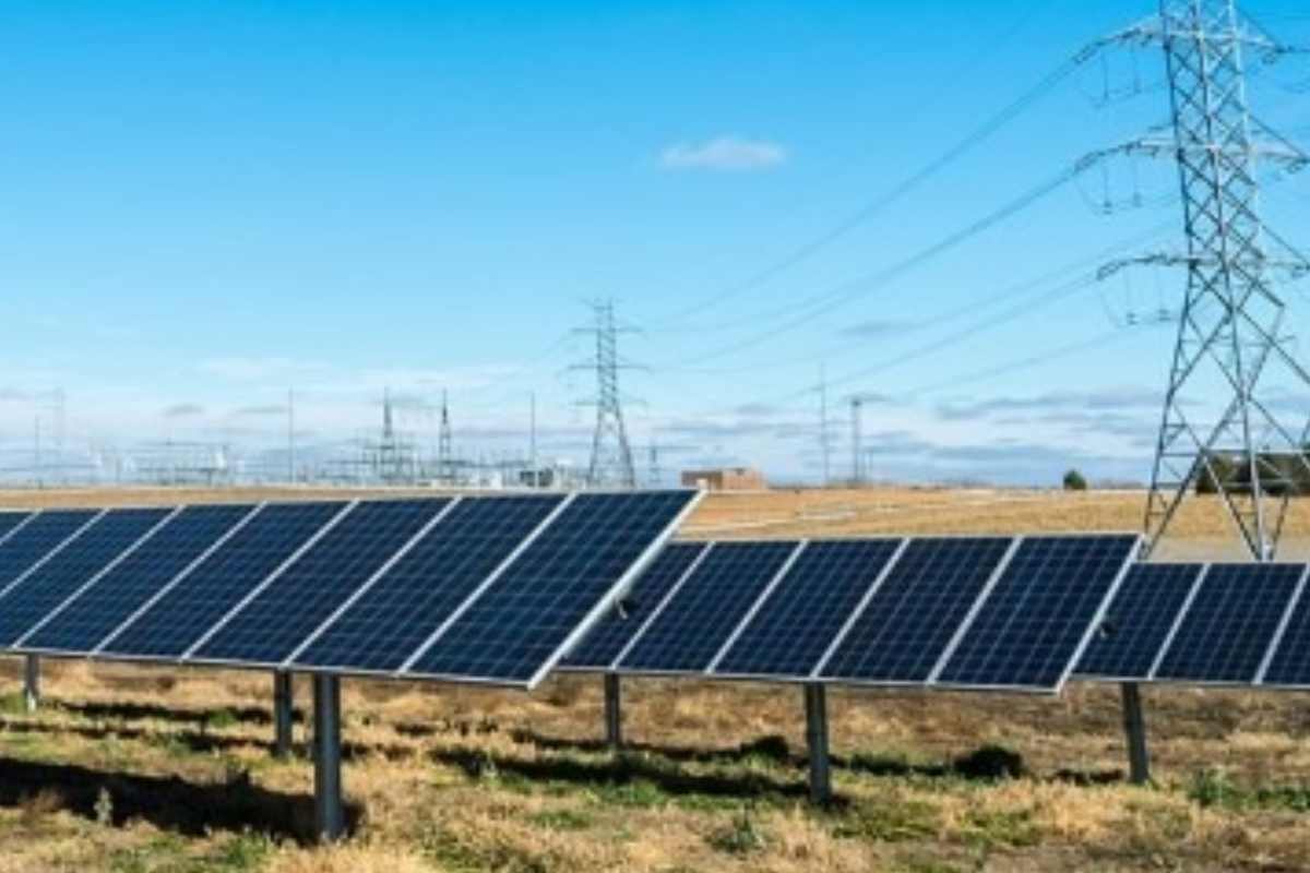 Solar Energy :  सोलापूर जिल्ह्यात 2034 मेगावॅट सौर उर्जा निर्मितीचे उदिष्ट; 10170 एकराची गरज