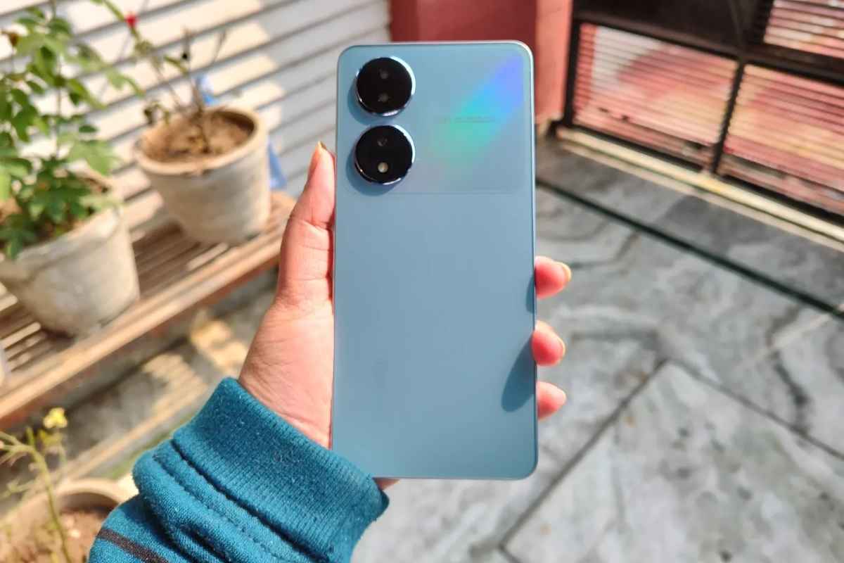 Vivo Y100 5G smartphone