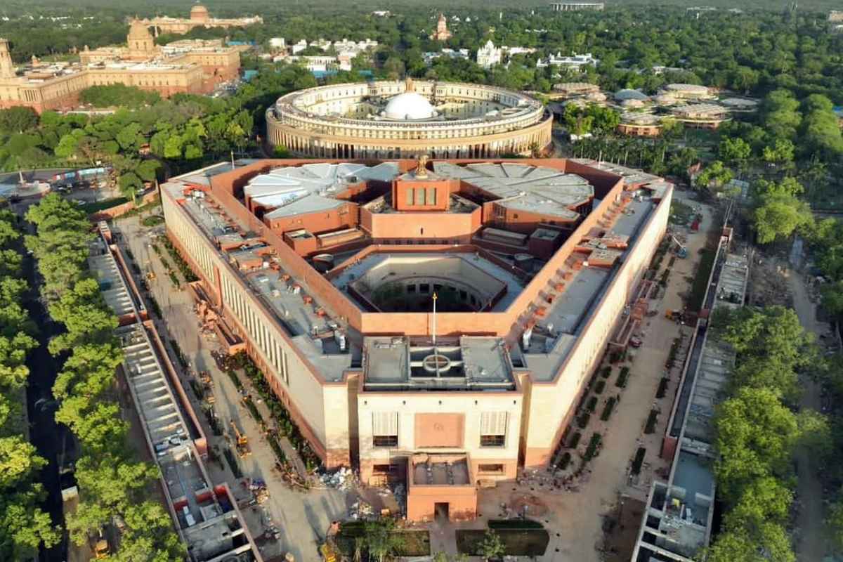 Central Vista Building