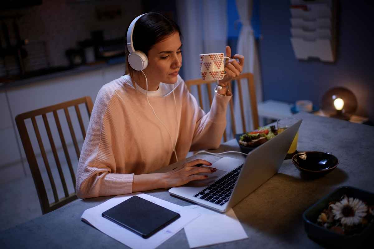 Work From Home: घरून काम करणाऱ्या कर्मचाऱ्यांना मिळणार ‘ही’ सवलत